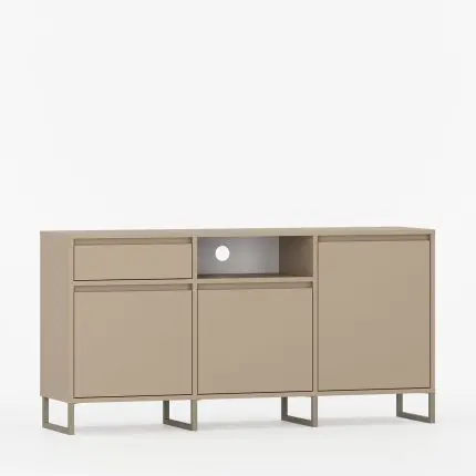 Skreddersydd skjenk med dører og metallben