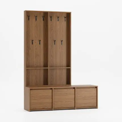 Moderne entresett med oppbevaring og knagger.