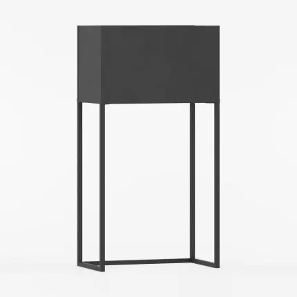 Plantekasse med slank metallramme.