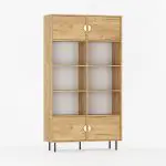 Skreddersydd reol med fire dører.