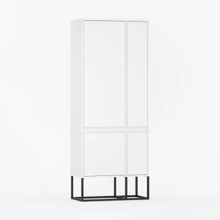 Garderobeskap med fire dører.