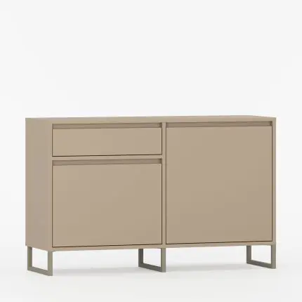 Skreddersydd skjenk med metallben