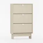 Skoskap med 3 dører