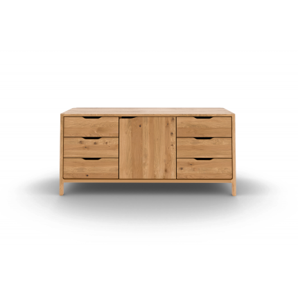 Skjenk i massivt oljet tre med en dør og seks skuffer.