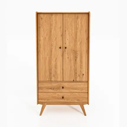 RETRO garderobeskap i oljet tre med to dører og to skuffer – med skråstilte ben og harmonisk form.