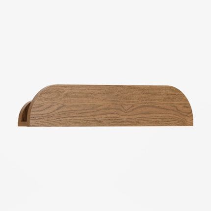 Elegant vegghylle i avrundet design.