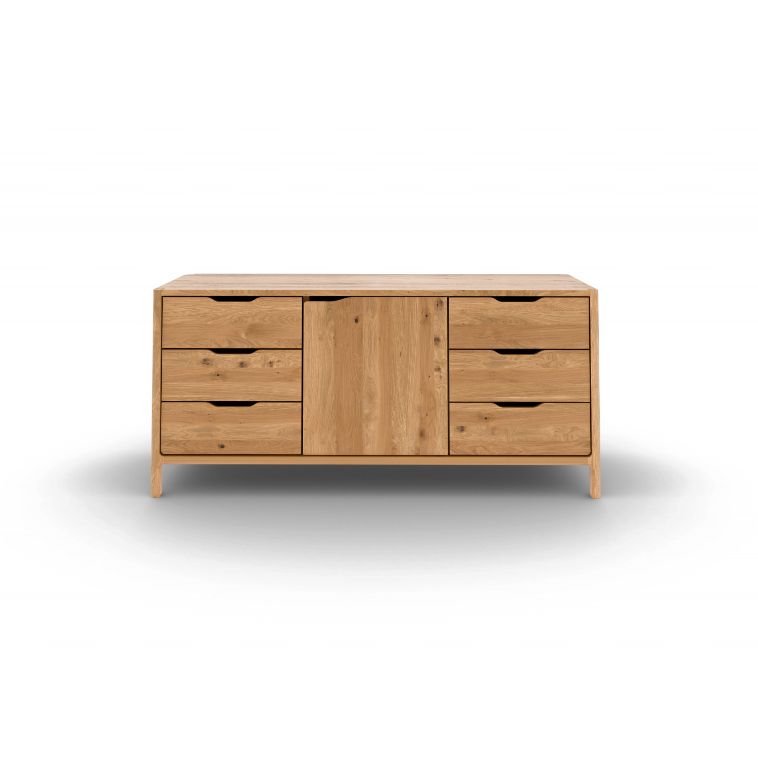 Skjenk i massivt oljet tre med en dør og seks skuffer.