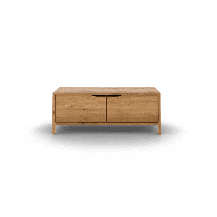 TV-benk TWIG i oljet eiketre med to dører – minimalistisk, funksjonelt og stilrent design med myke kanter.