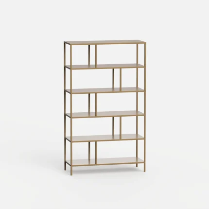 Reol med åpne hyller.