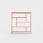 Asymmetriske hyller skaper et kunstnerisk og dynamisk uttrykk