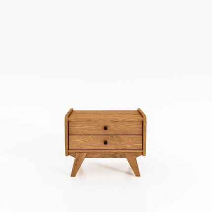 RETRO nattbord i oljet tre med to skuffer og skråstilte ben – et enkelt og harmonisk møbel.