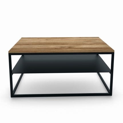 Rektangulært sofabord med svart stativ, bordplate i trelook og lav metallhylle – funksjonelt og stilrent design.