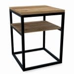 COLTON sidebord med åpen hylle og svart stativ – kvadratisk design med oppbevaringsmuligheter og rå eleganse.